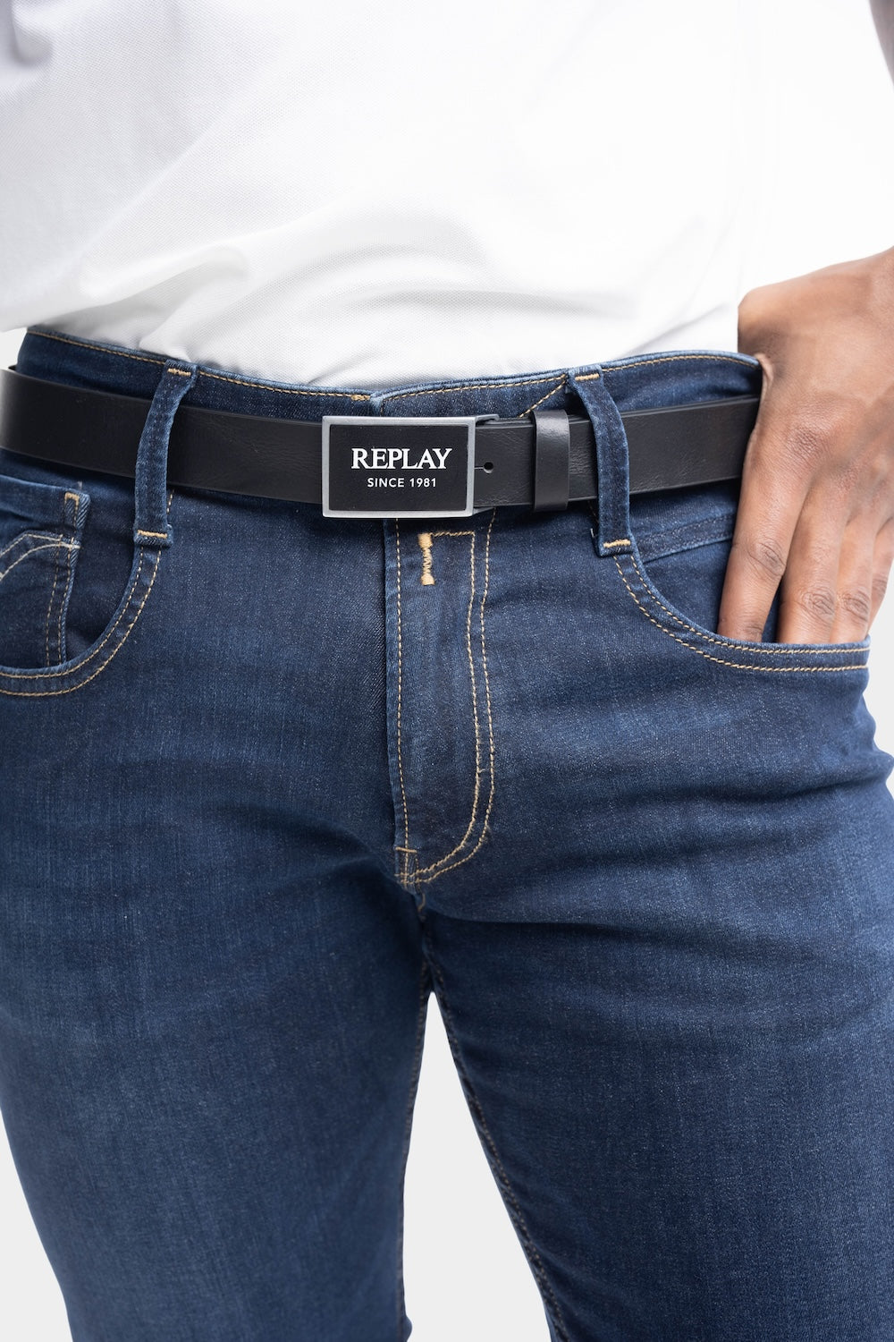 BELT WITH LOGO BUCKLE | BLACK AM2714 A1207B-0098
