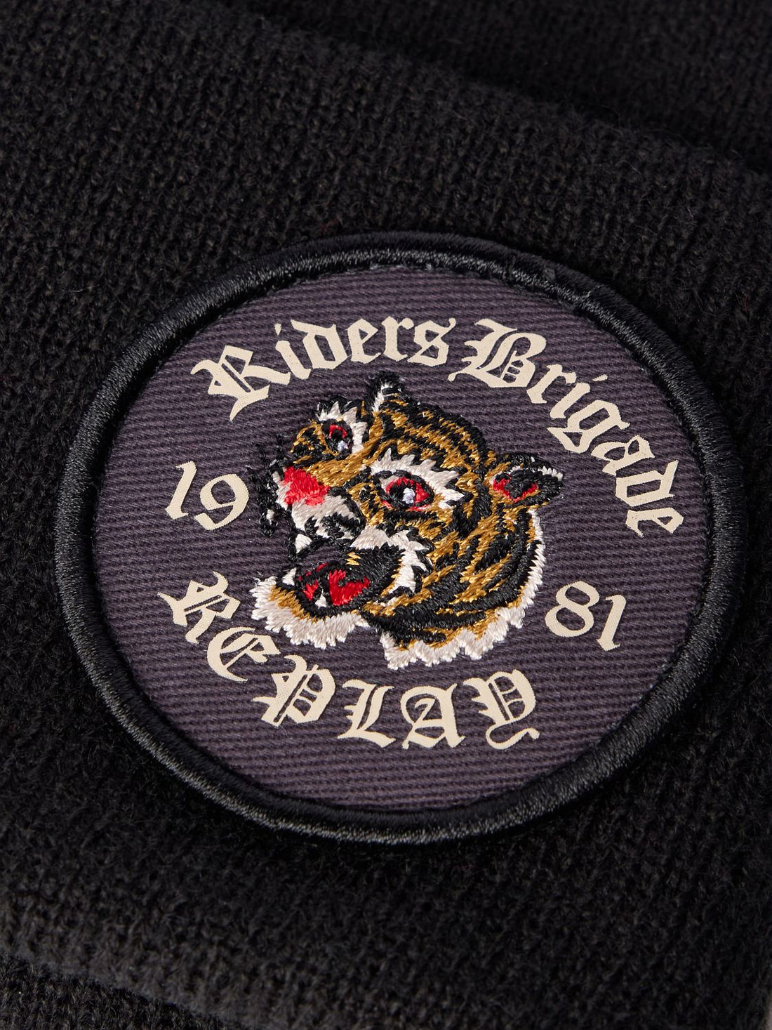 BEANIE WITH TIGER PATCH | AM4429 A7003 0098