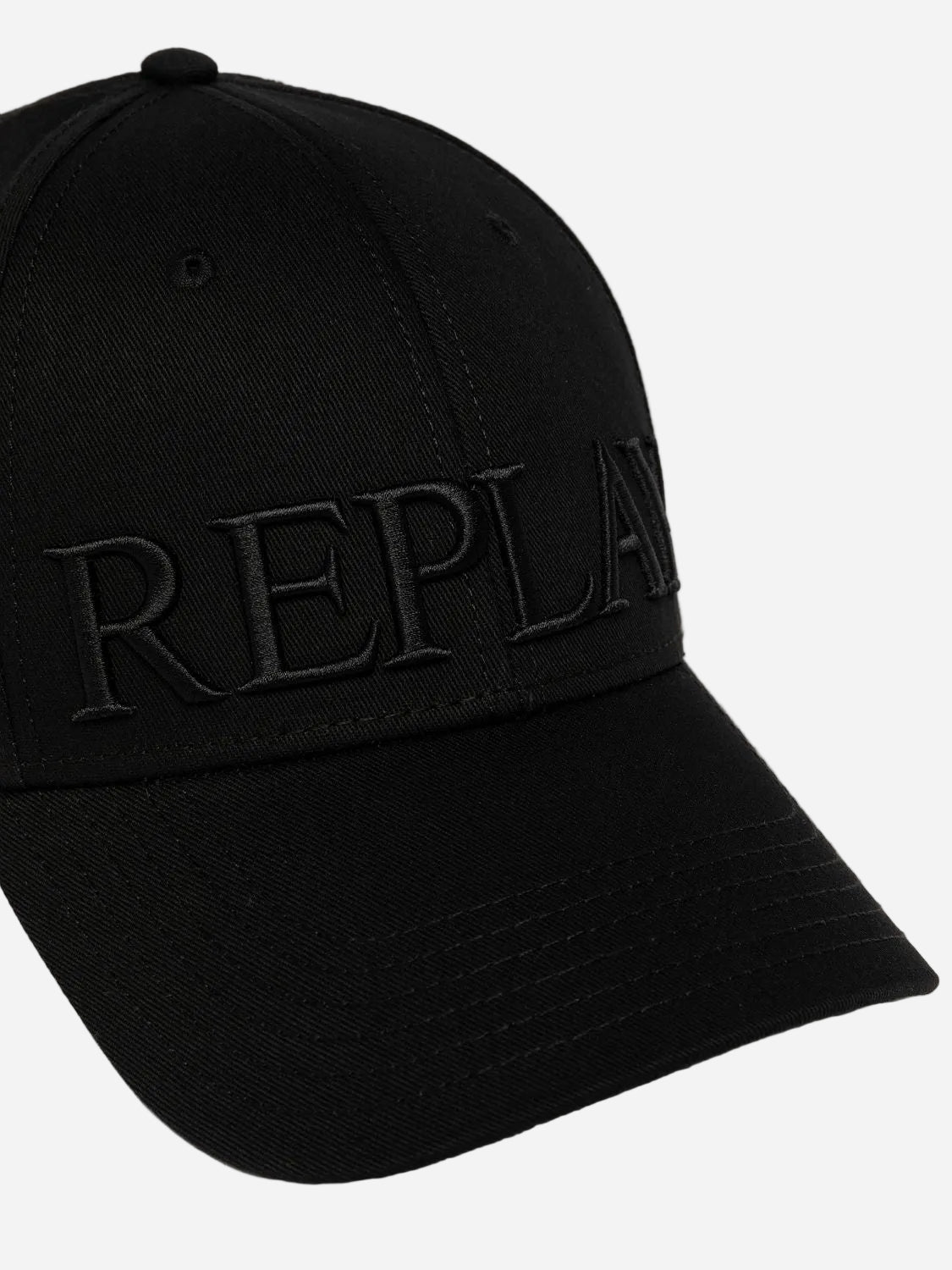 TOTAL BLACK CAP WITH MAXI EMBROIDERED LOGO | AX4308 998