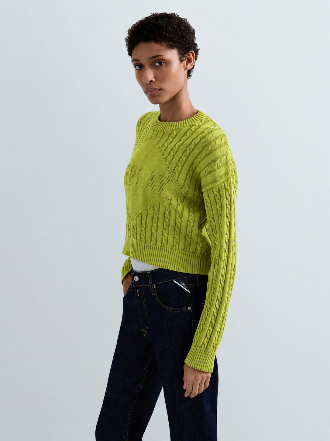 CROPPED CABLE-KNIT SWEATER WITH LOGO | DK4212 G21280G 038