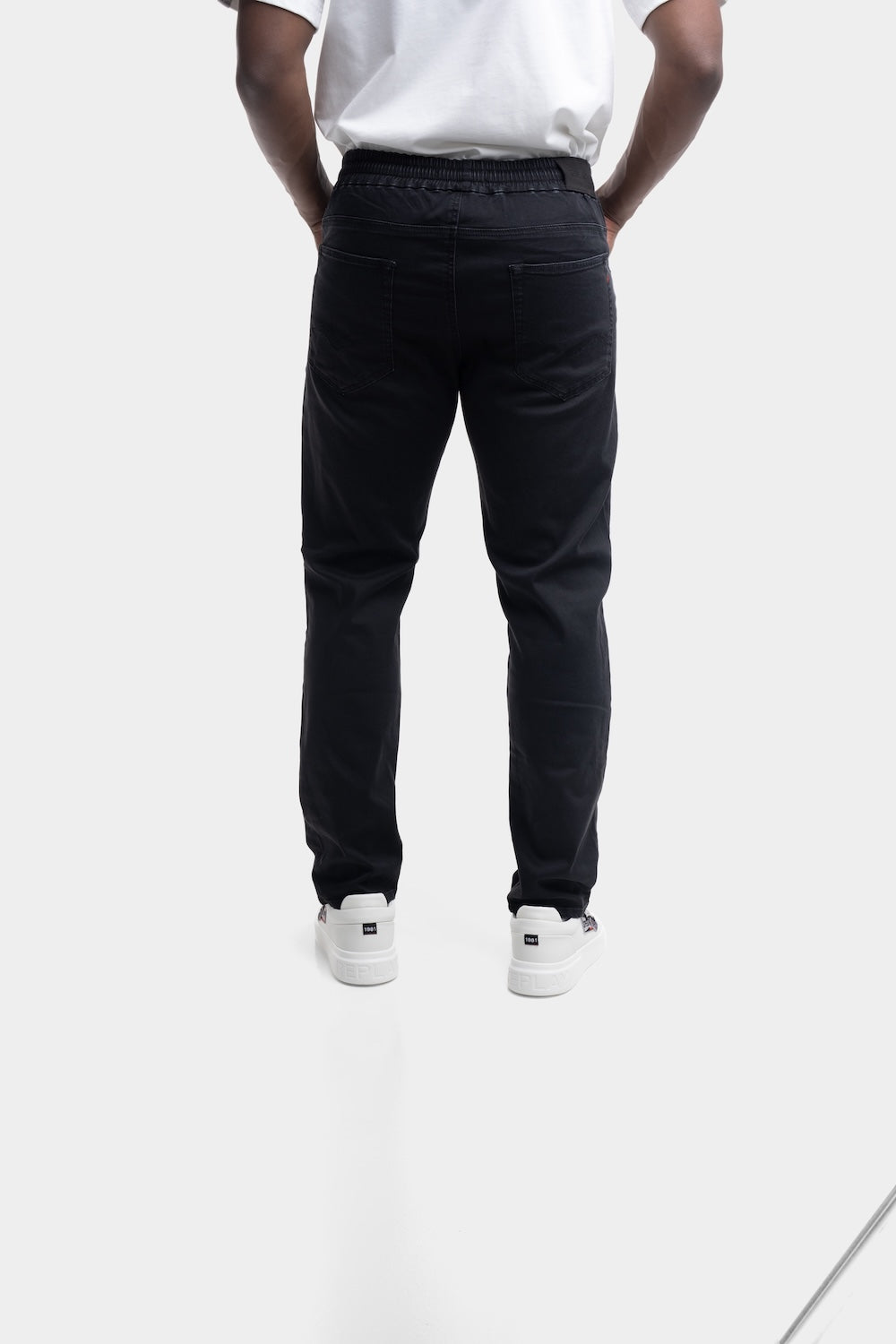 LANNY SLIM-FIT JEANS | BLACK DELAVÈ M1037 885 144-099