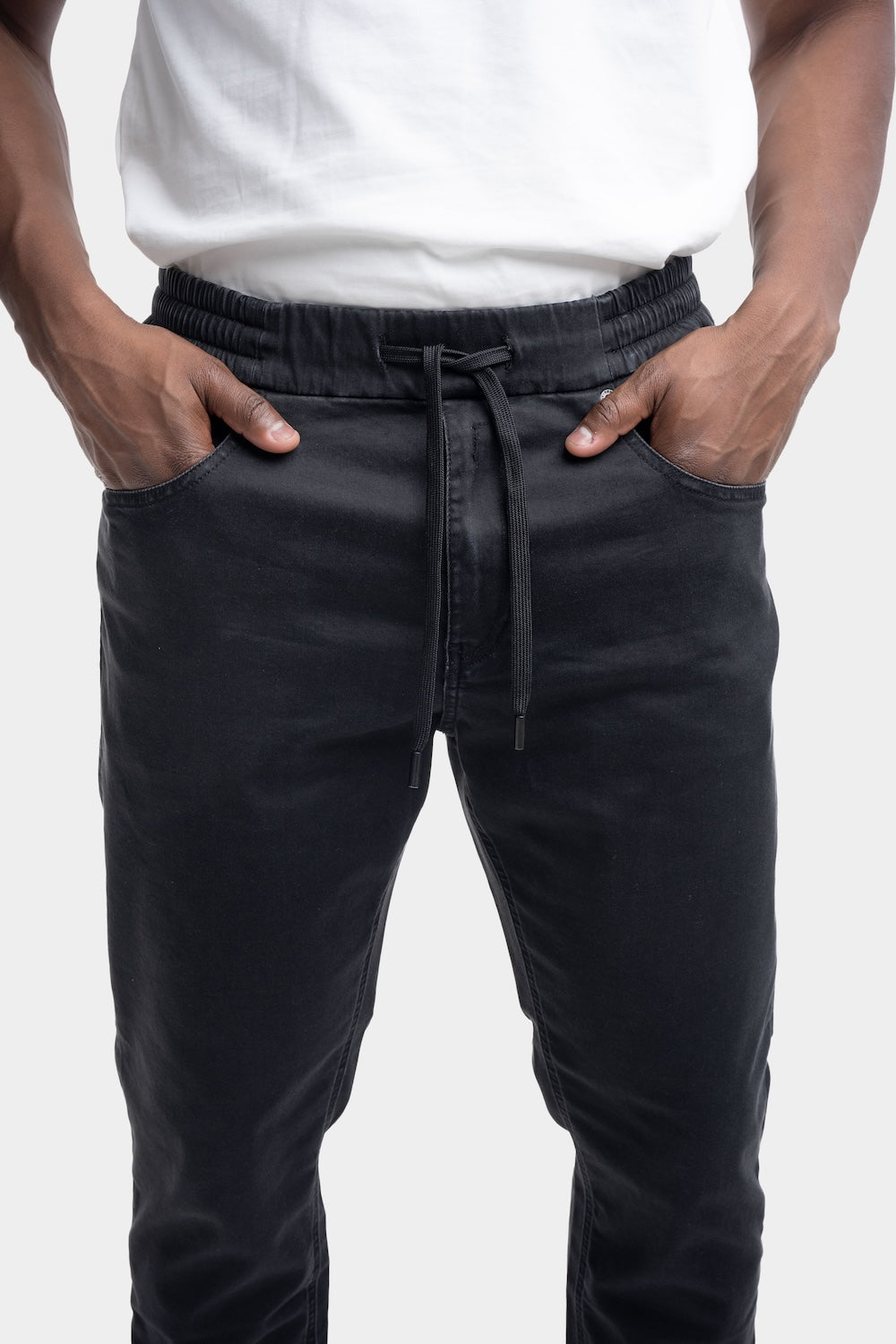 LANNY SLIM-FIT JEANS | BLACK DELAVÈ M1037 885 144-099