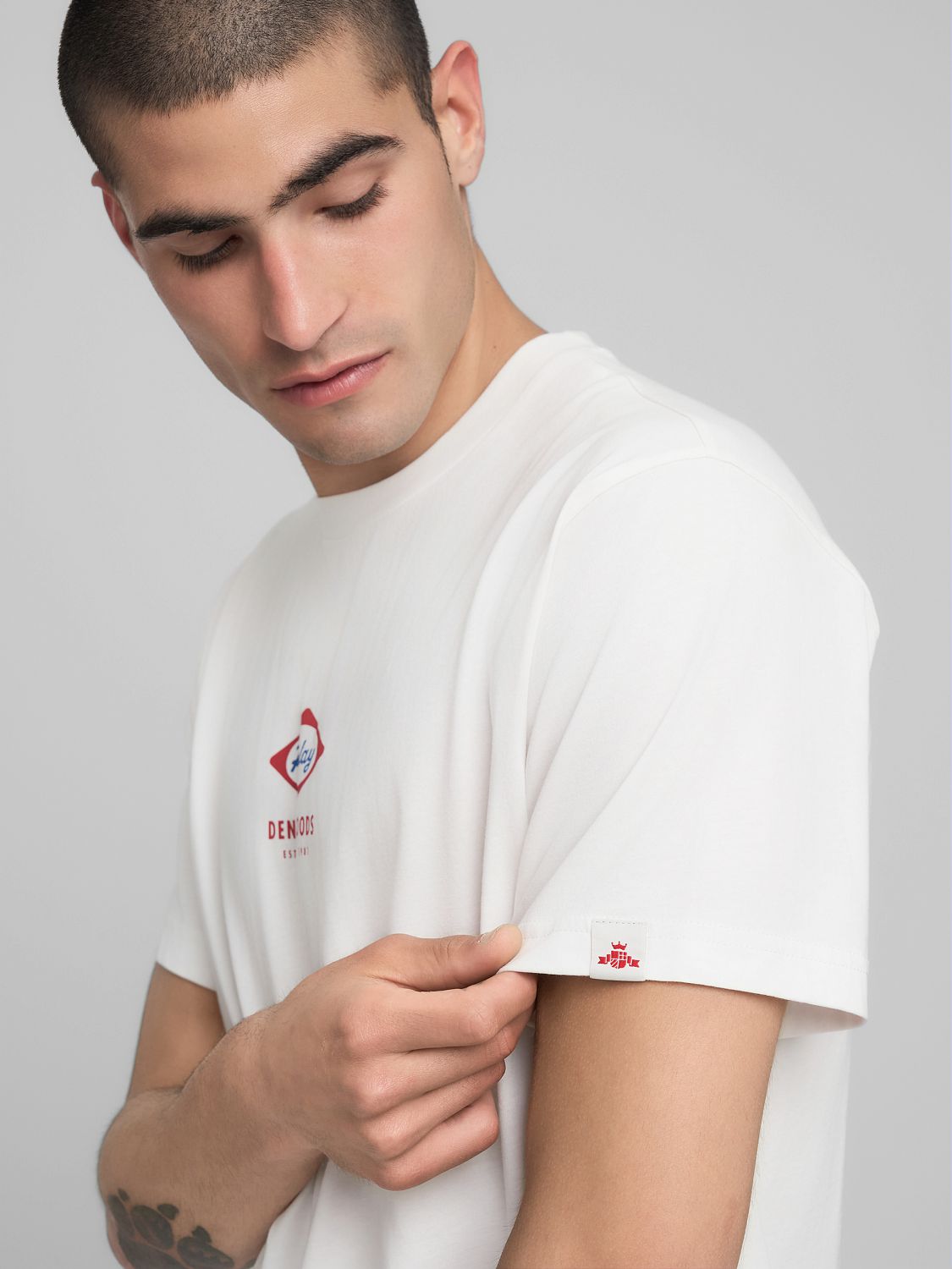 CREW-NECK T-SHIRT WITH HERITAGE PRINT | M3212 2660 011
