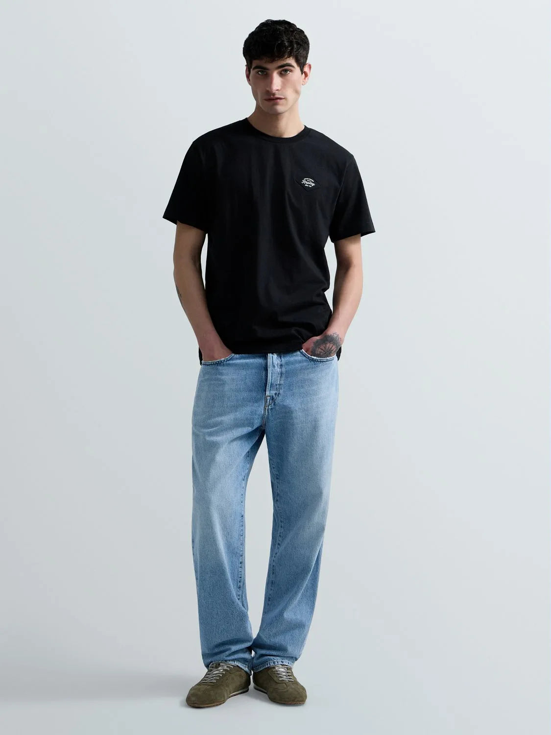 ORGANIC COTTON T-SHIRT WITH PATCH | BLACK M3368 23732P-098