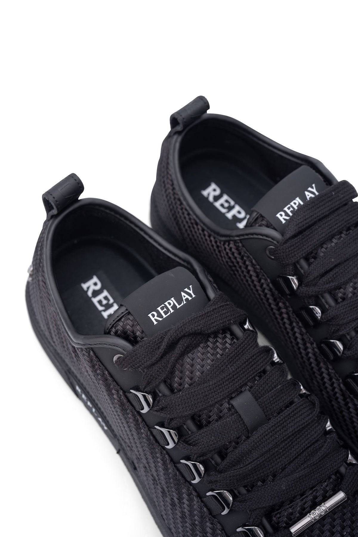 RAILY CARBON SA | BLACK RZ6R0018T-0003
