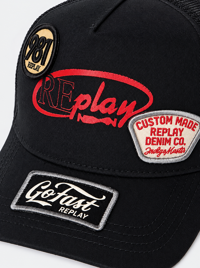 CAP WITH PATCH AND VINTAGE PRINT | AX4345 A0113 0098