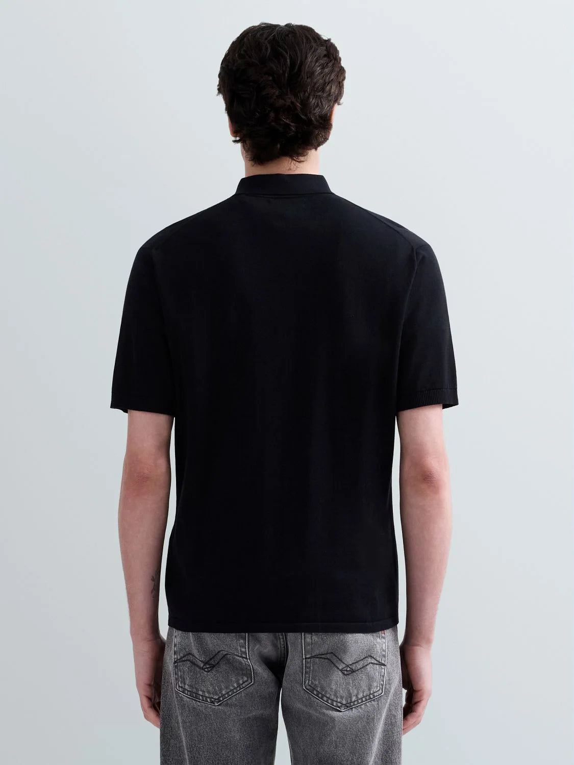 SHORT-SLEEVED SHIRT-STYLE KNIT | BLACK UK5158 G23726-098