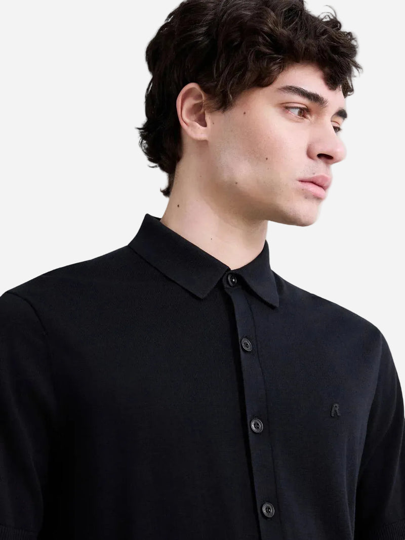 SHORT-SLEEVED SHIRT-STYLE KNIT | BLACK UK5158 G23726-098