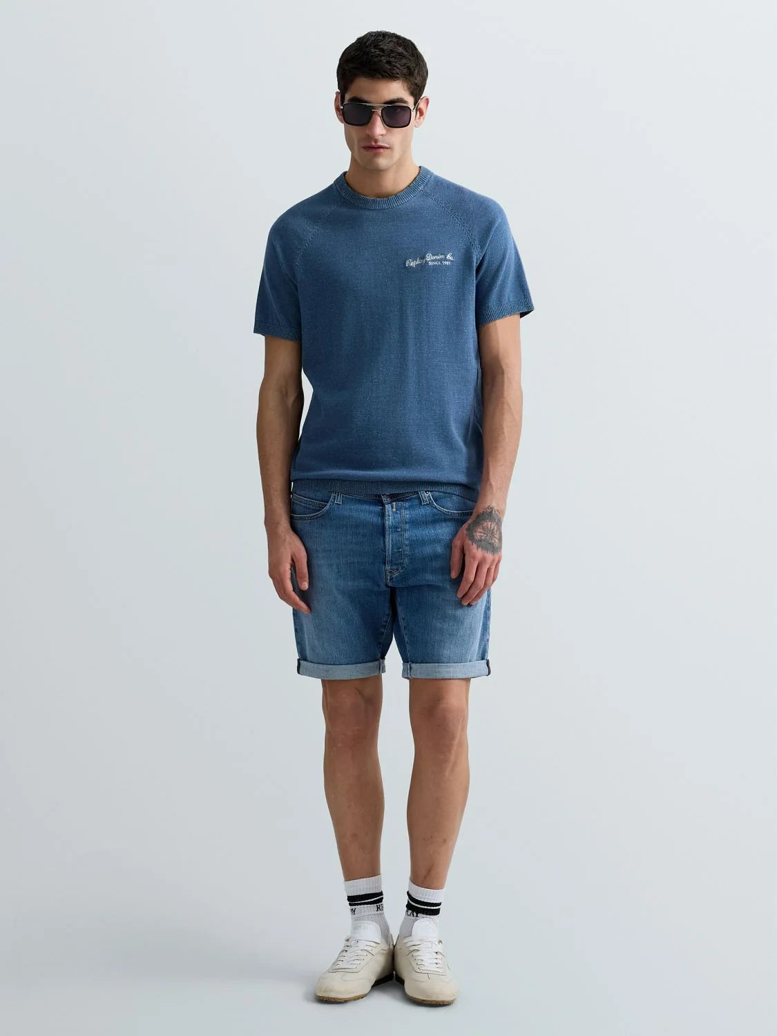 SHORT-SLEEVED KNIT T-SHIRT WITH EMBROIDERY | PETROL BLUE + WHITE UK5167 G24026-020