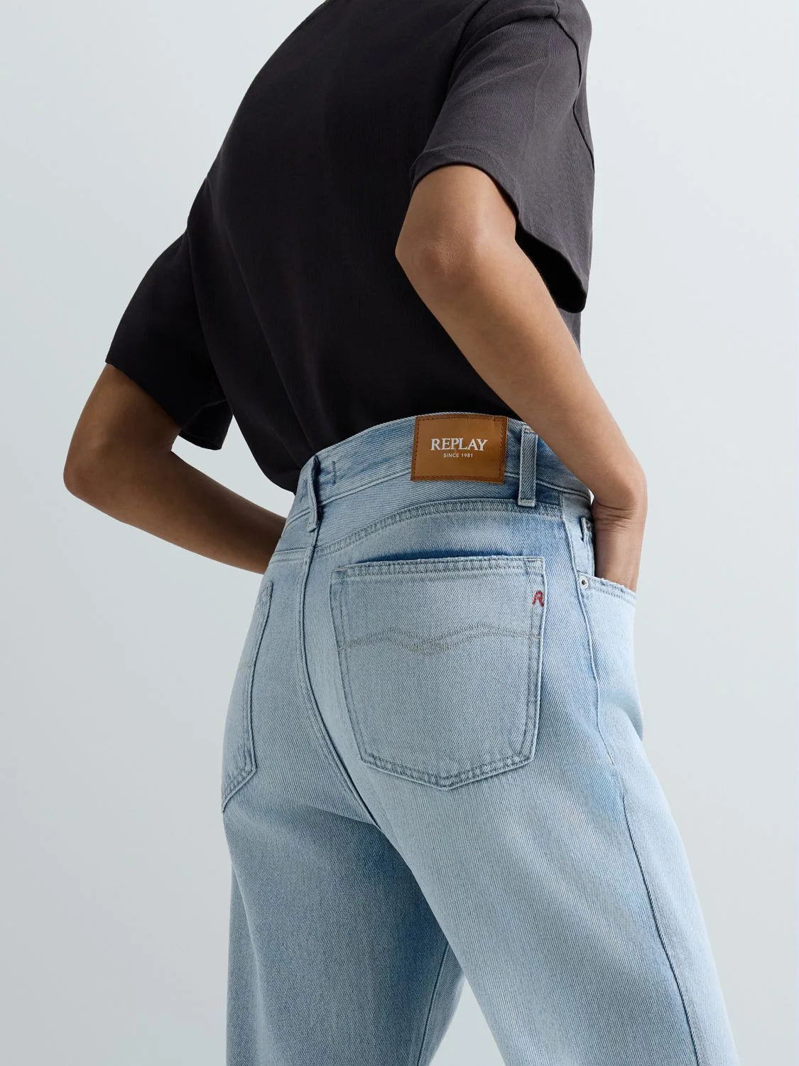 10 OZ SUPER STRETCH BLACK JEANS | WB520 940 179 011