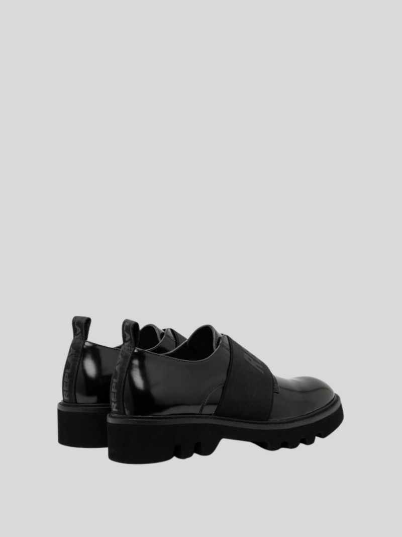 canver brush shoes