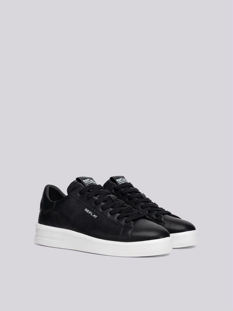 university m direct white black 062 3