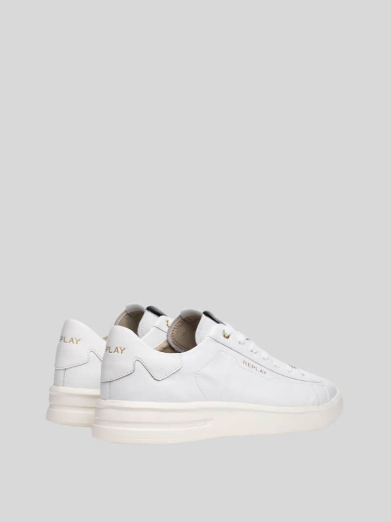 university m lux black sneaker