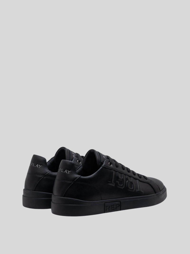 polys m 1981 black black
