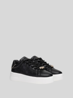 university w joy 2 sneakers