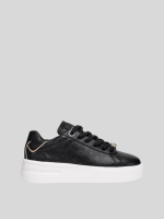 university w joy 2 sneakers
