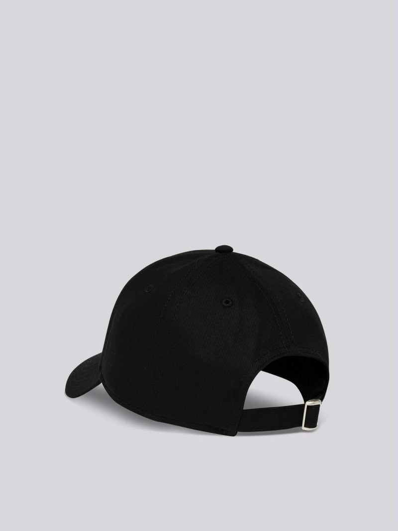 total cap with embroidered logo