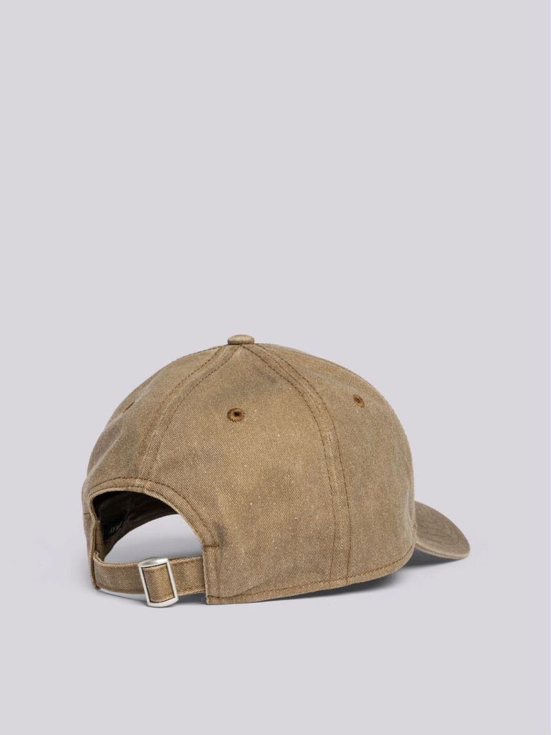 black cap with tonal logo (copy)