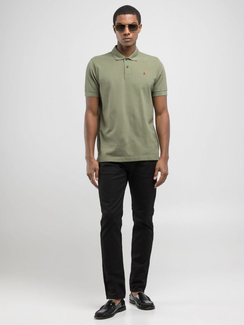chalk piqué polo shirt with embroidery (copy) chalk piqué polo shirt with embroidery (copy)