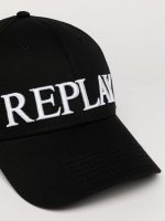 cap with bill with embroidered maxi logo