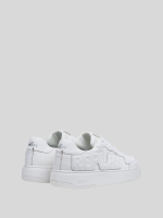kai union black sneakers