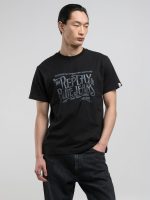 white regular fit t shirt with archival print