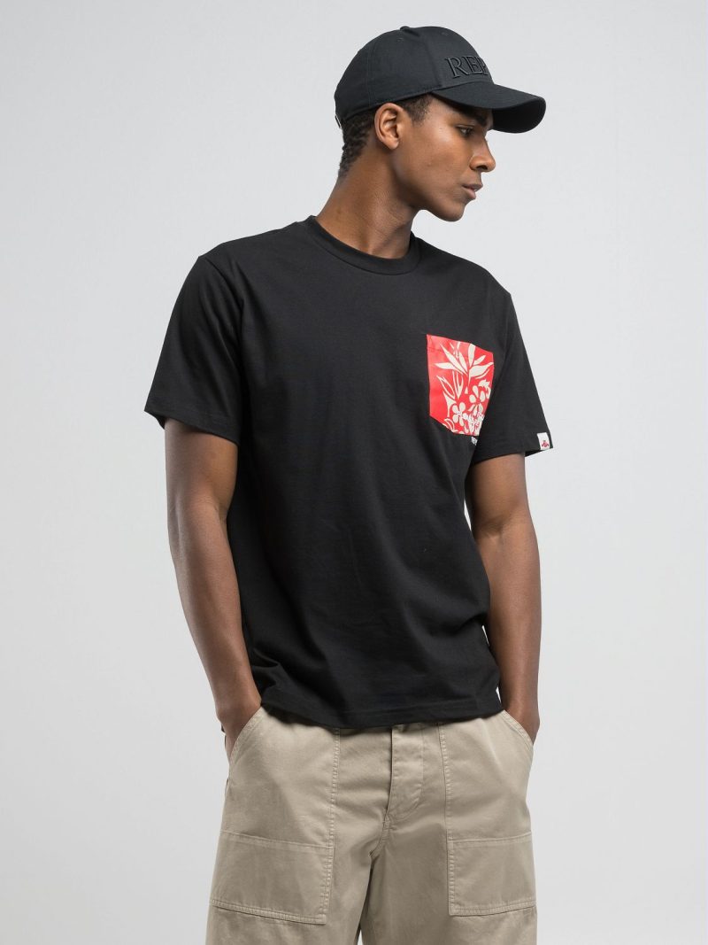 black t shirt with printed breast pocket black t shirt with printed breast pocket