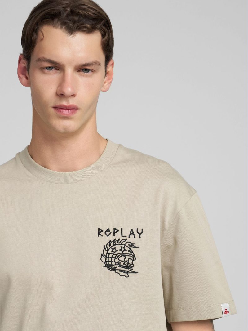 sand t shirt with embossed effect embroidery