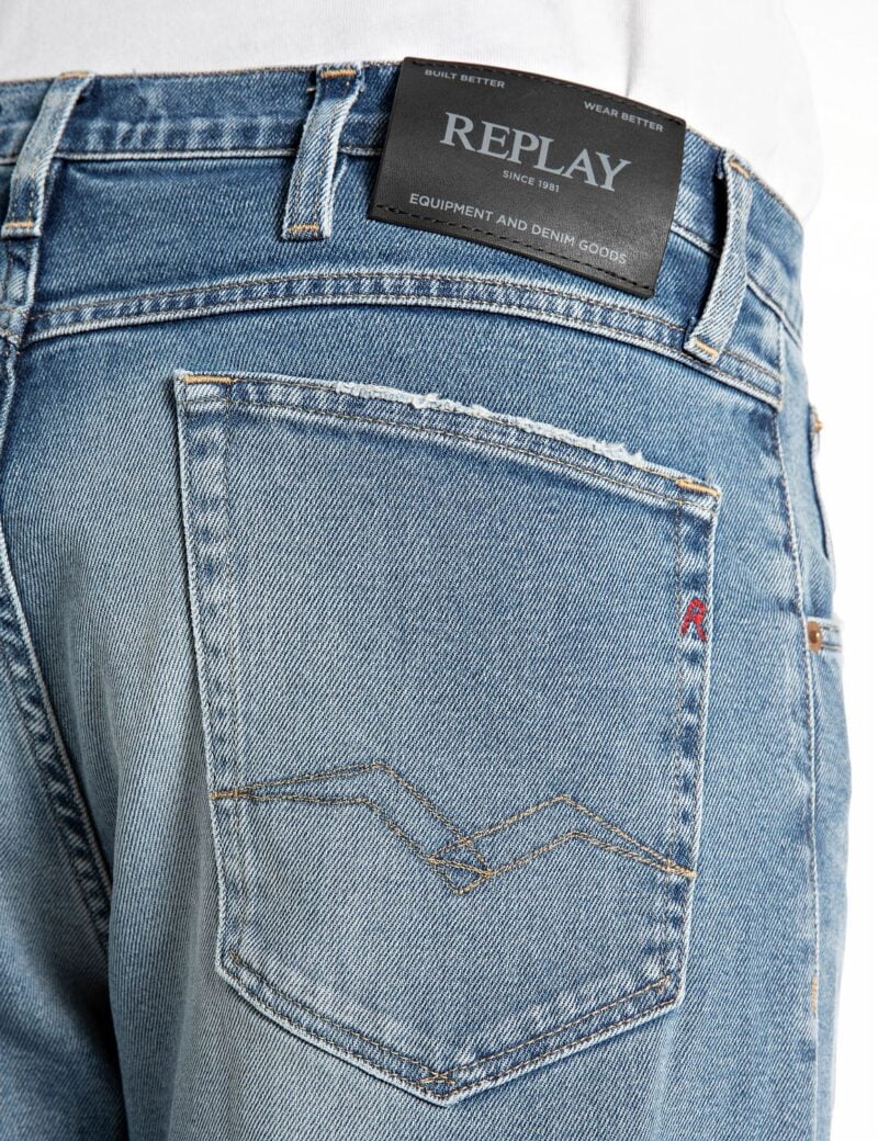 waine tapered fit deep blue jeans