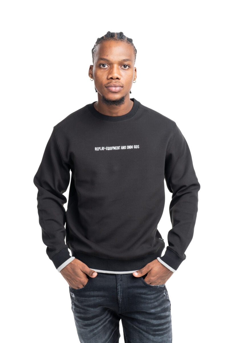 black crew neck sweatshirt with lettering embroidery black crew neck sweatshirt with lettering embroidery