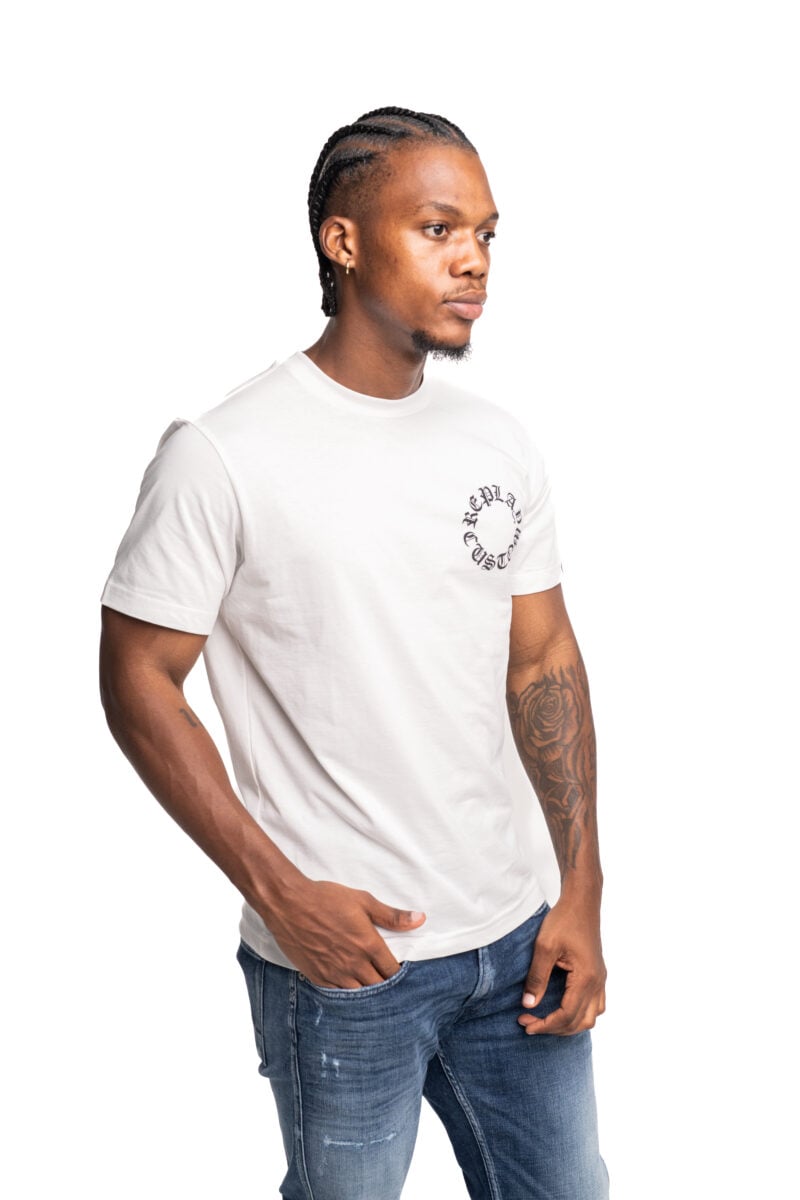 white pop badge t shirt
