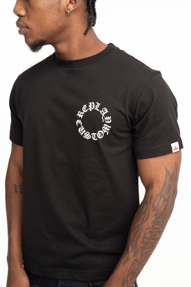 white pop badge t shirt