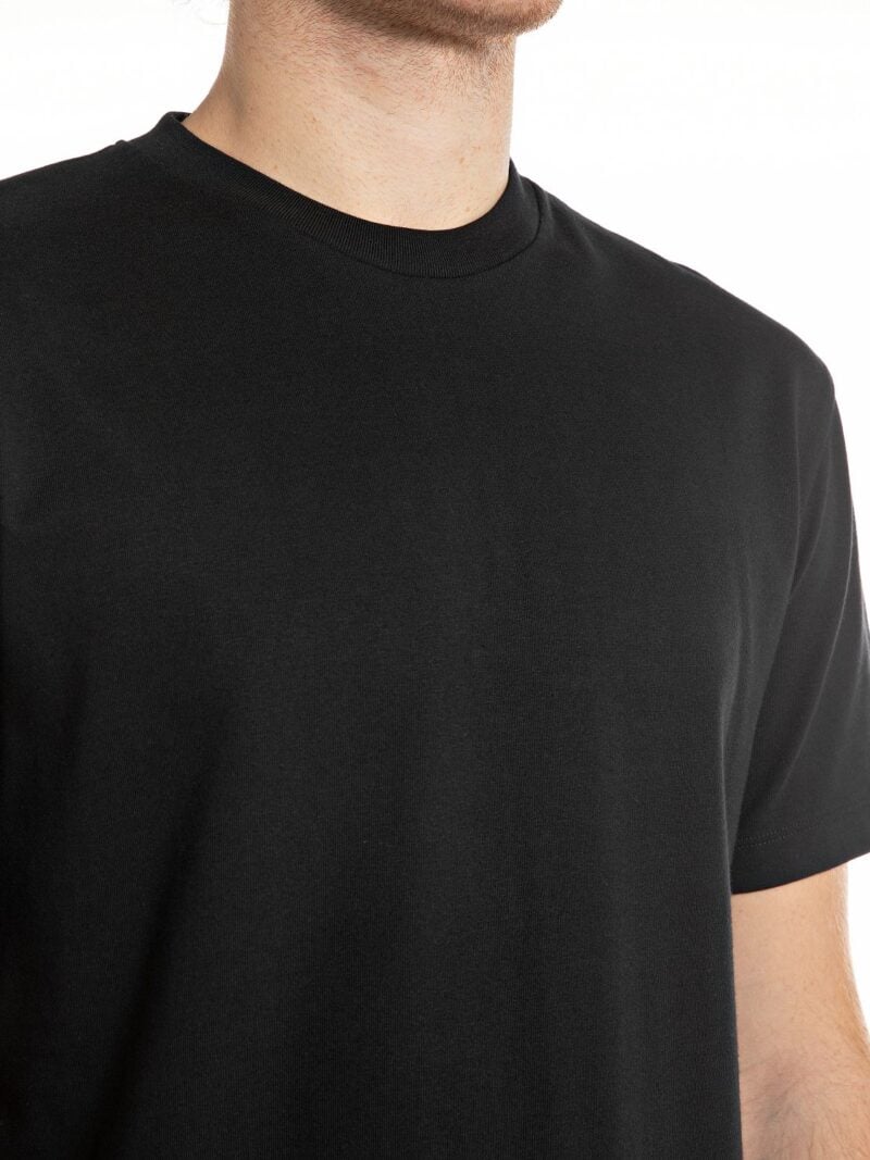 black back print t shirt