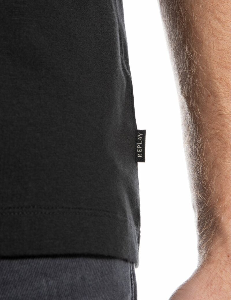 black back print t shirt