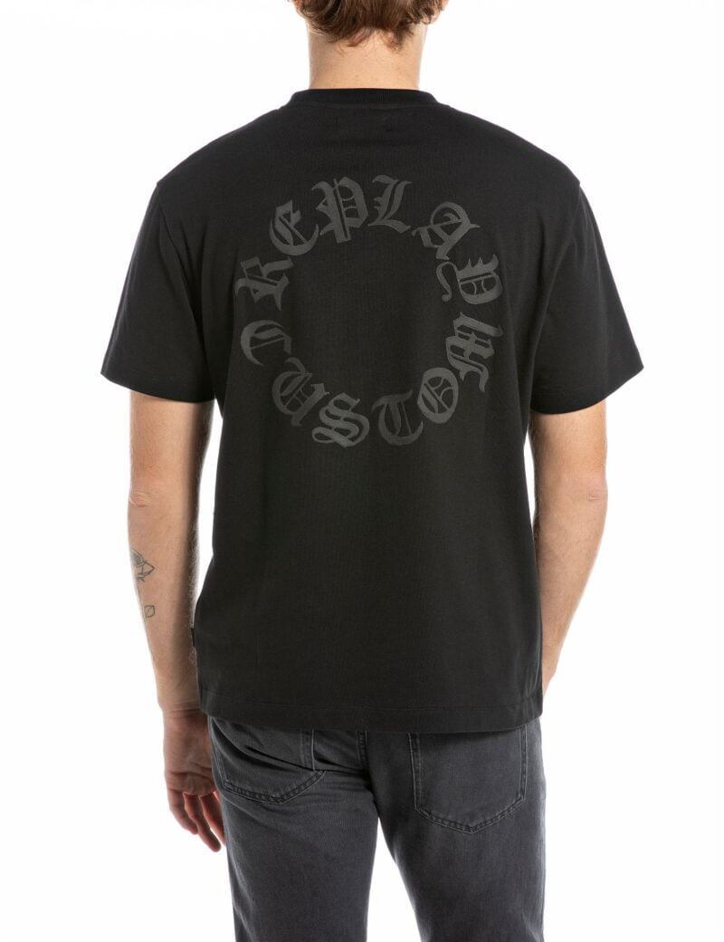 black back print t shirt