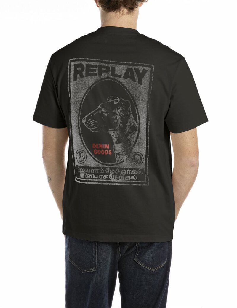 black crew neck t shirt with vintage print