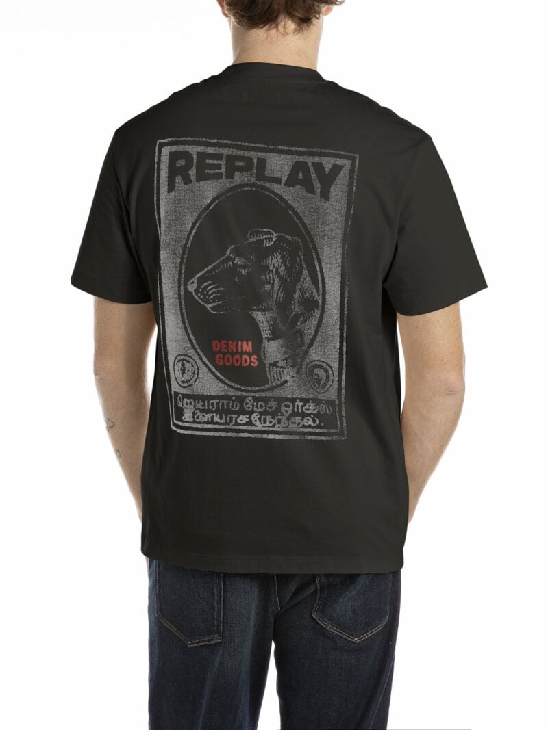 black crew neck t shirt with vintage print