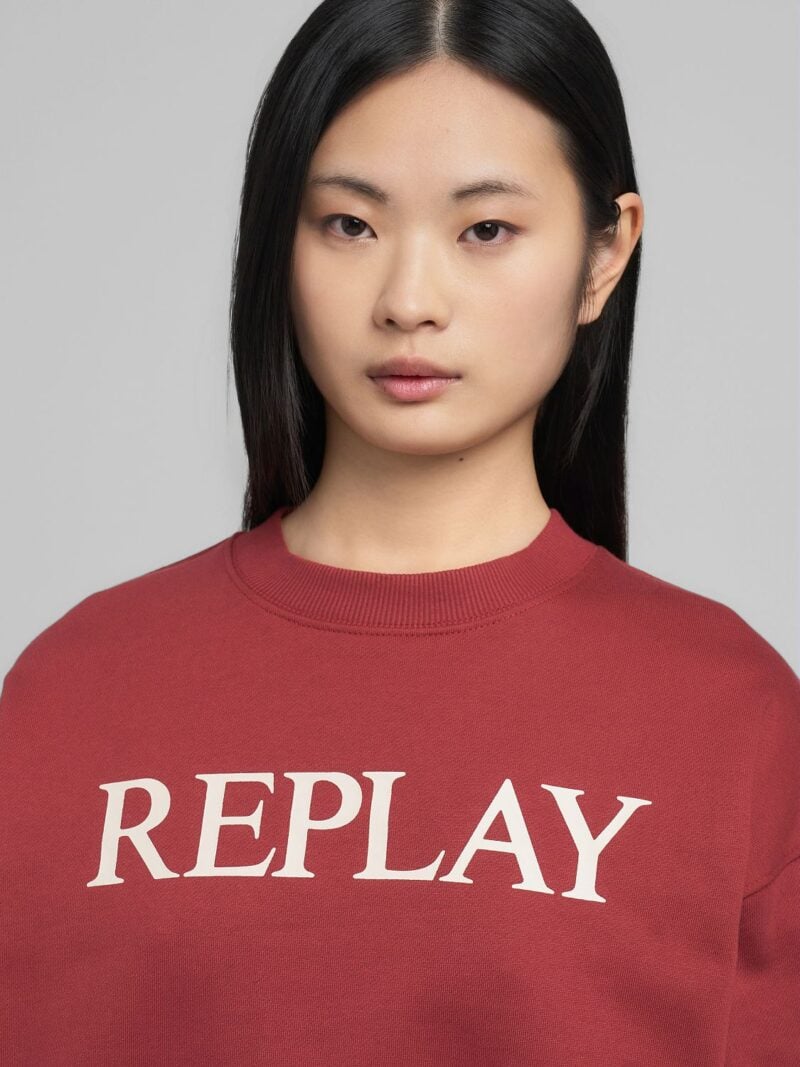 wine red relaxed fit crew neck