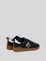 pyper junior black white