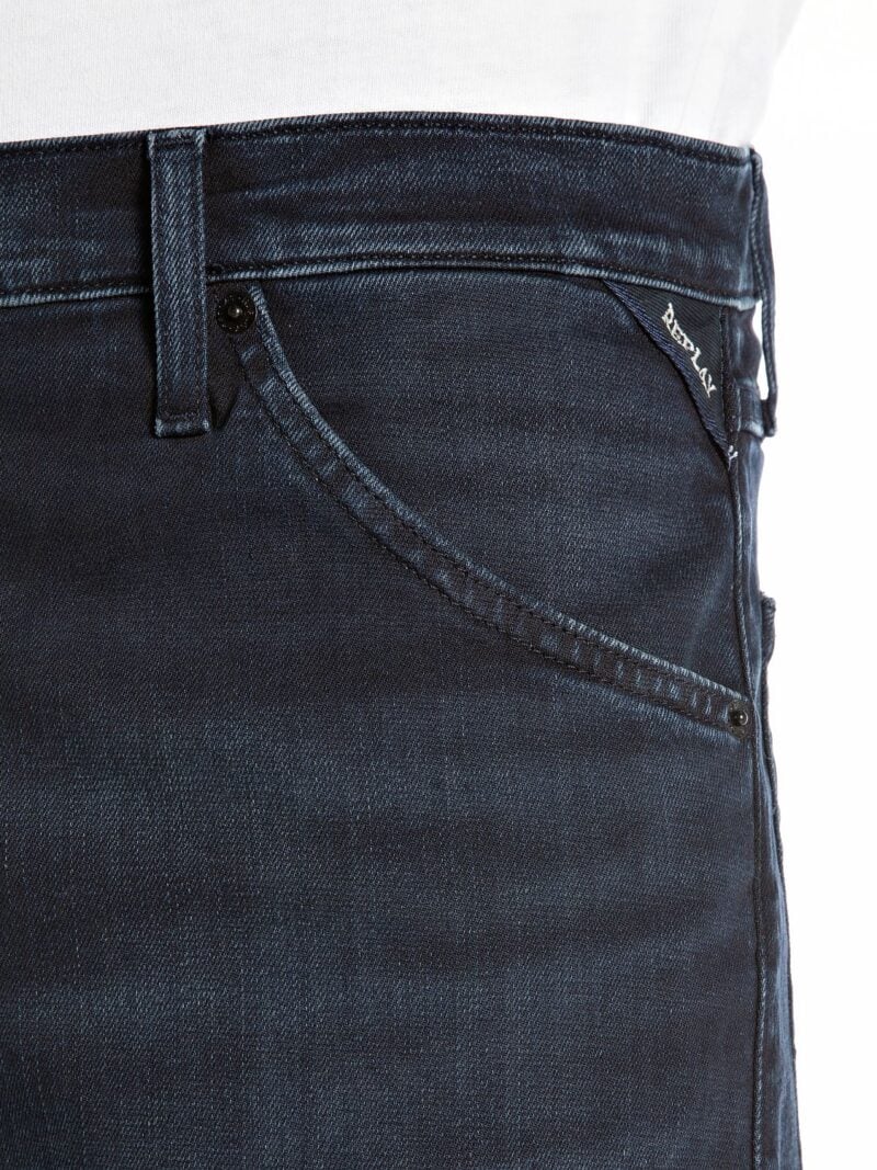 waine tapered fit dark blue jeans