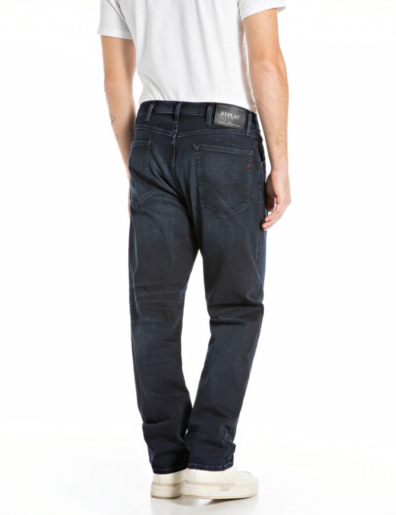 waine tapered fit dark blue jeans