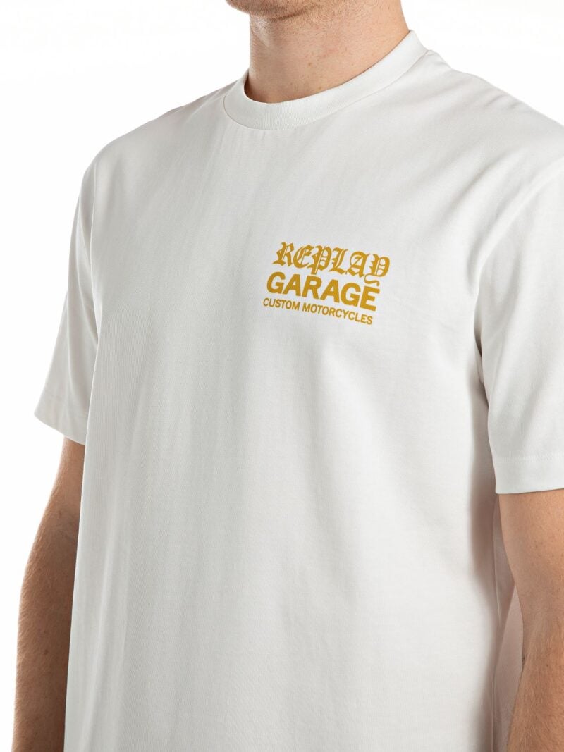 white graphic t shirt