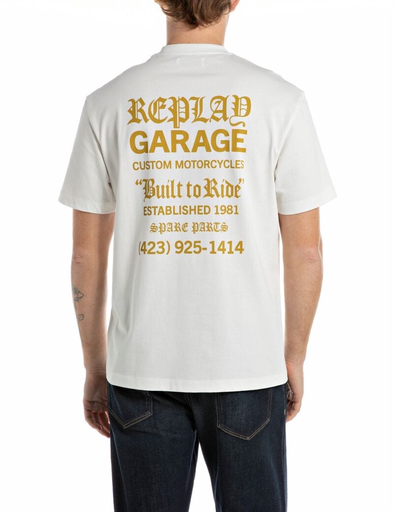 white graphic t shirt