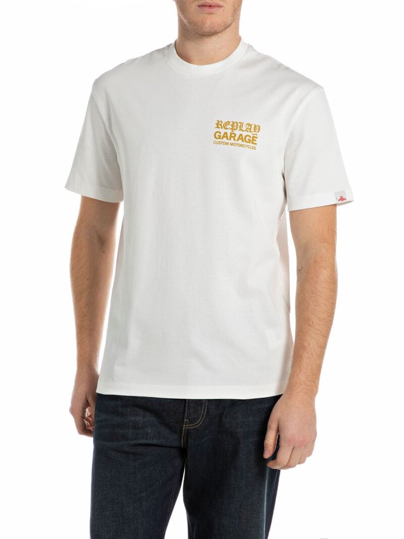 white graphic t shirt