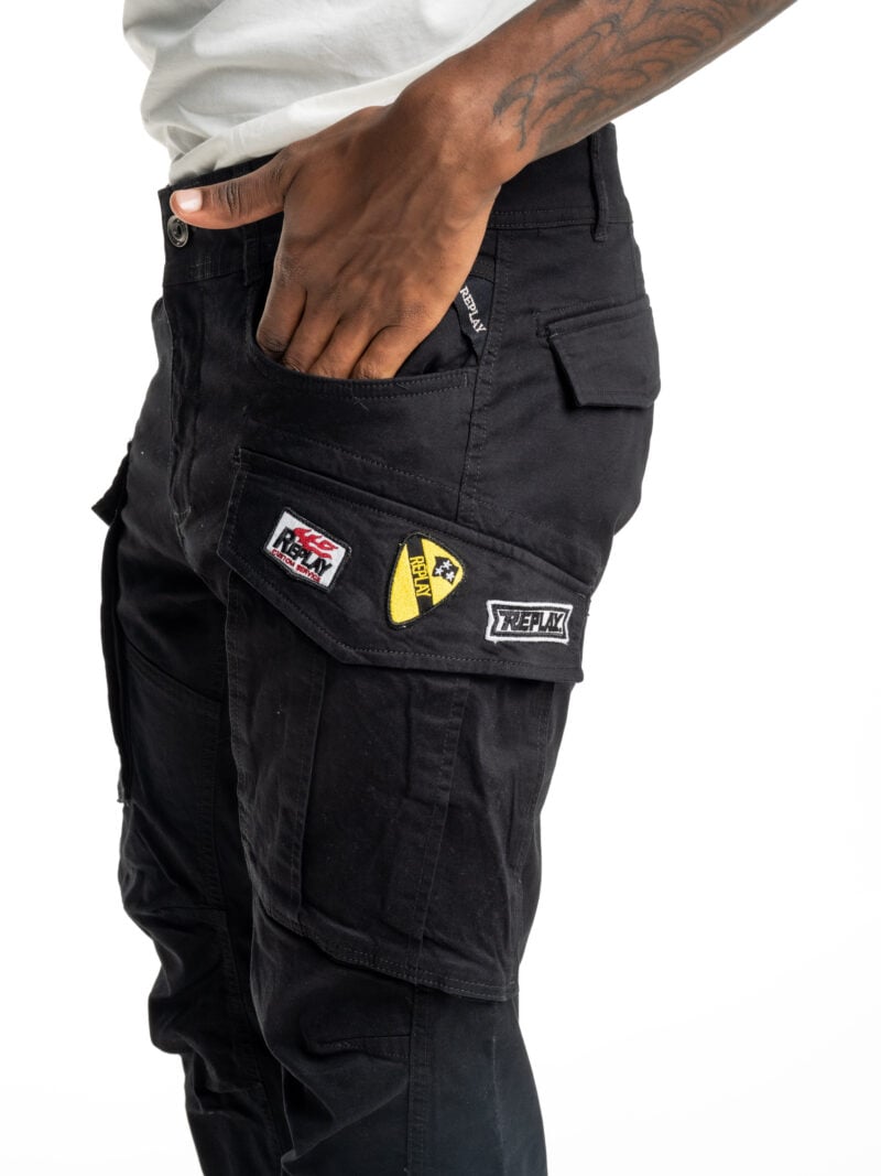 pop badge black cargo pants