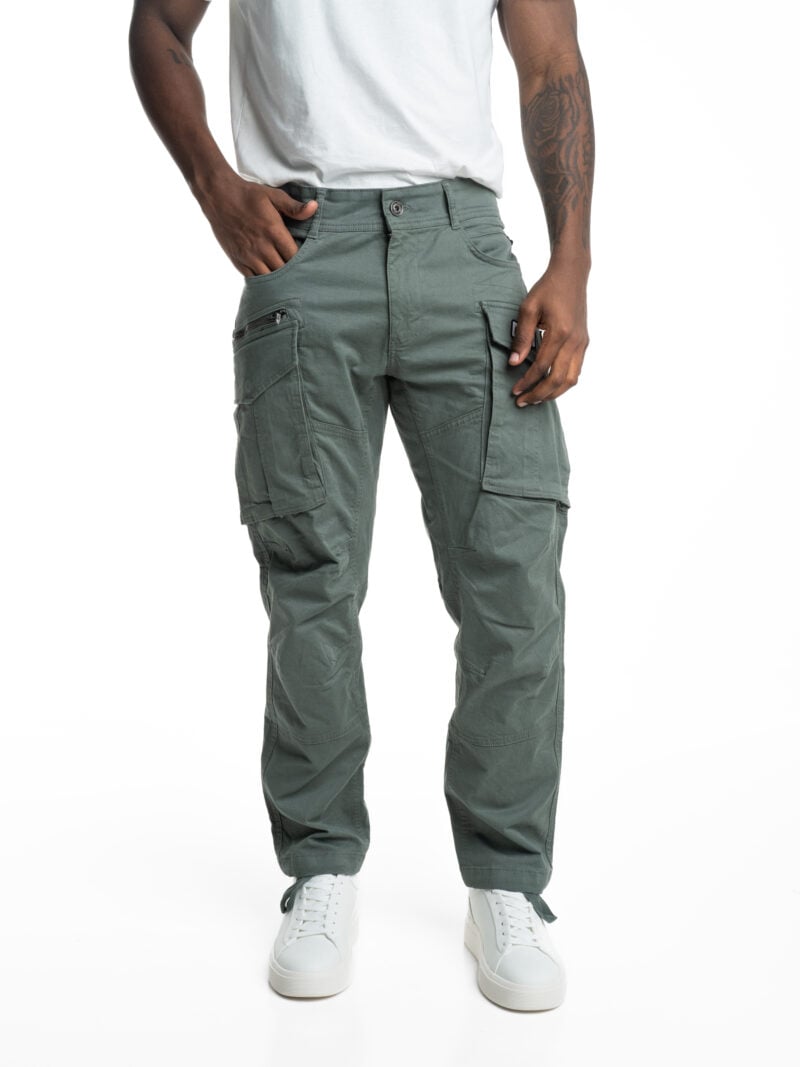 pop badge black cargo pants