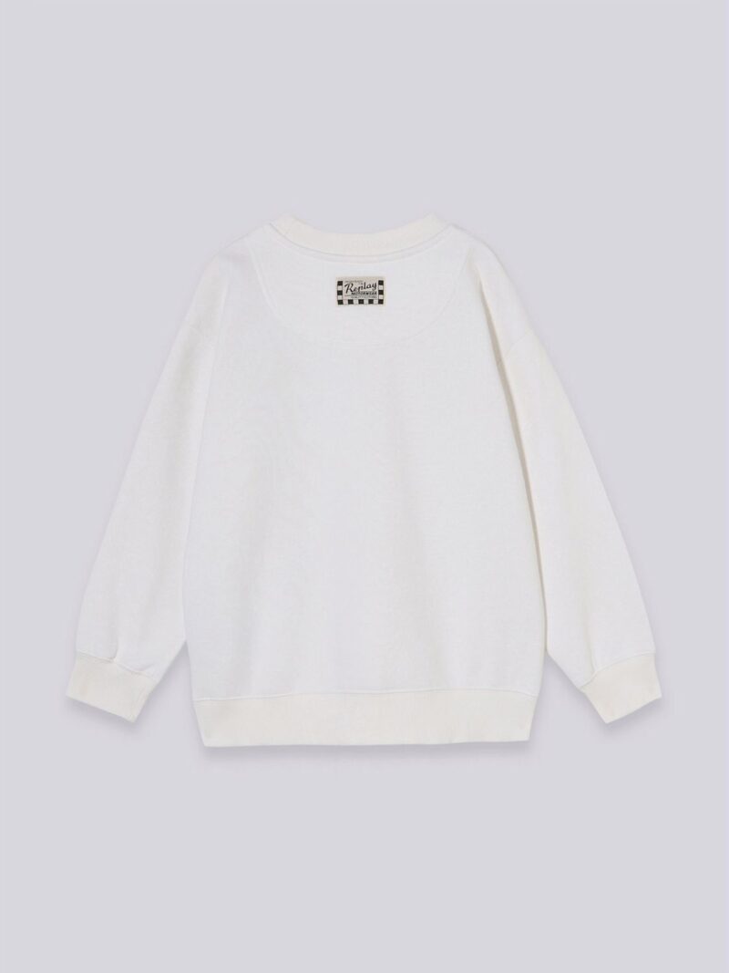 sweatshirt with patch and letter